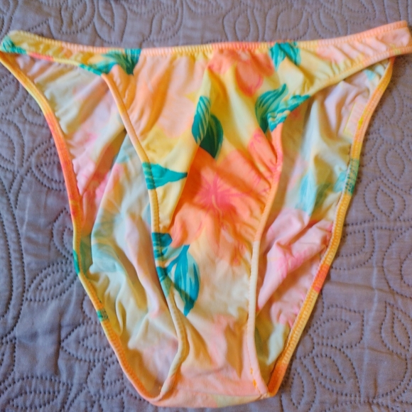 Vintage Venus 80s 90s High Cut Floral Bikini Set Swim Wear sz S/M - Picture 2 of 12